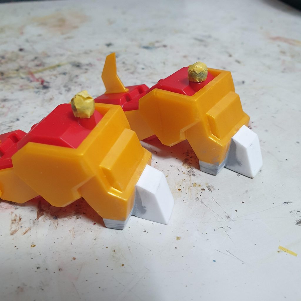 頑駄無轟炎王–3枚目/制作者：Nelf