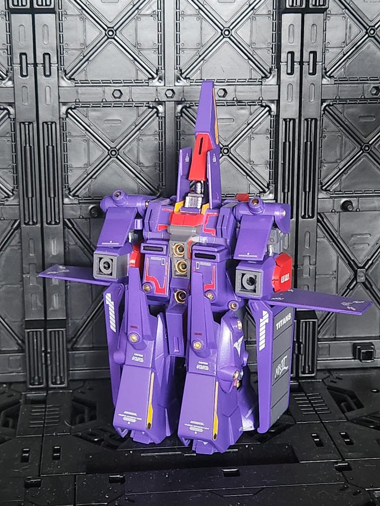 一応モビルフォートレスに変形可能