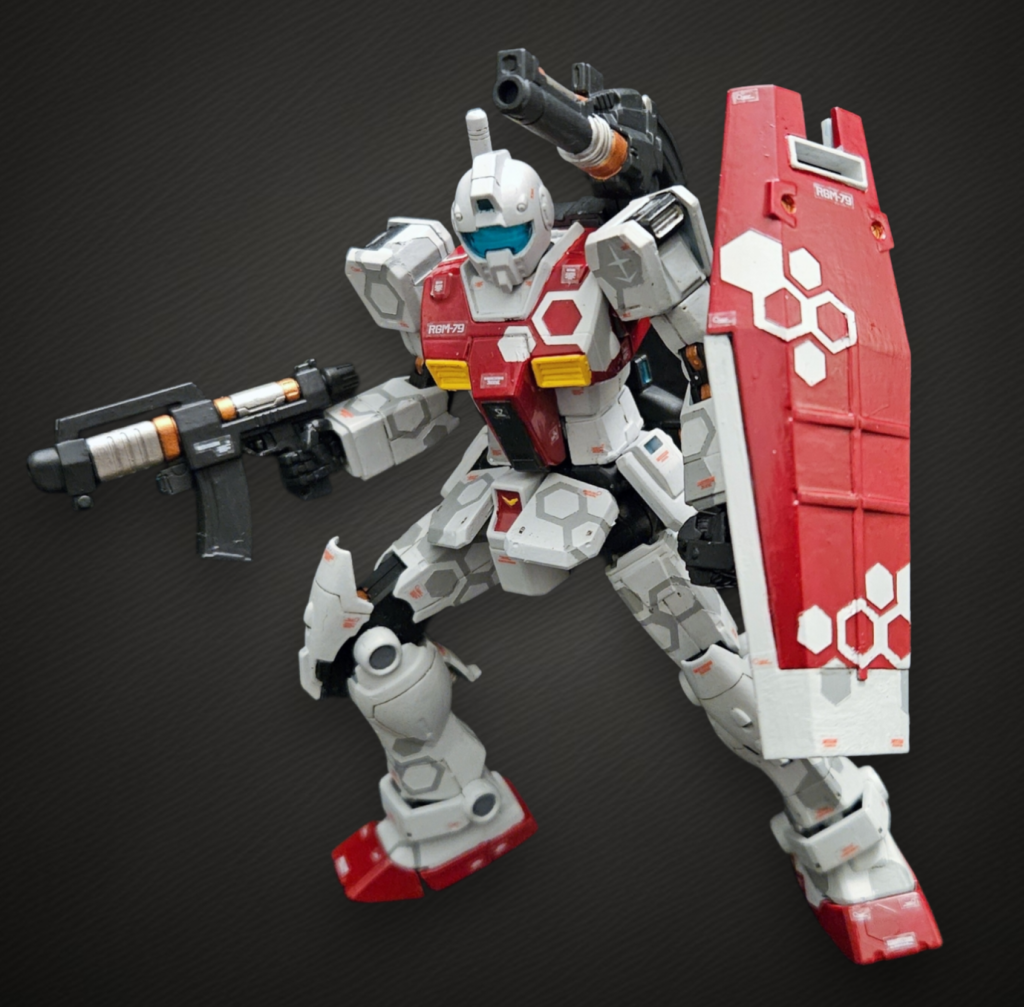 ショルダーキャノン装備のスプレーガン攻撃態勢