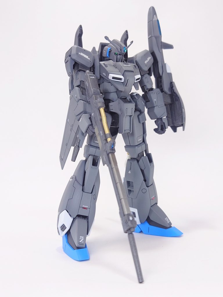 そのうち作る予定のHGUC Ex-sと並べられる様にセンチネル風で差し色は水色に😆A1ヘッドもシンプルでカッコイイ🎵