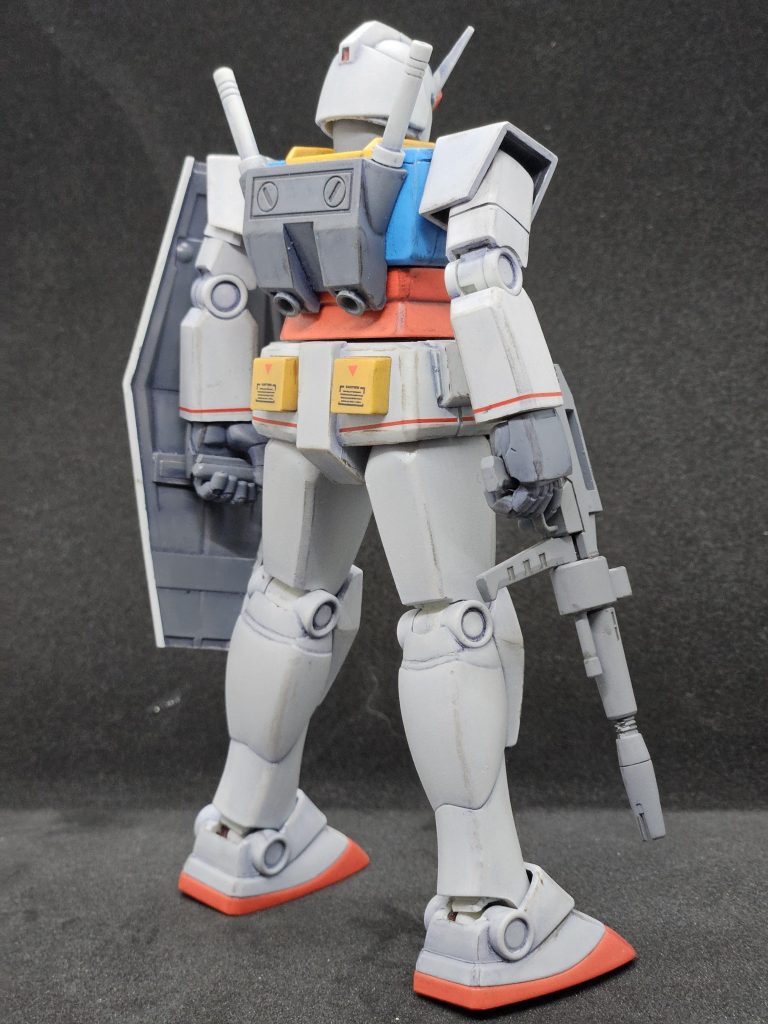 ランドセルにはバーニアをプラパイプで。前後のヘリウムコアは1ミリずつ厚みを追加。