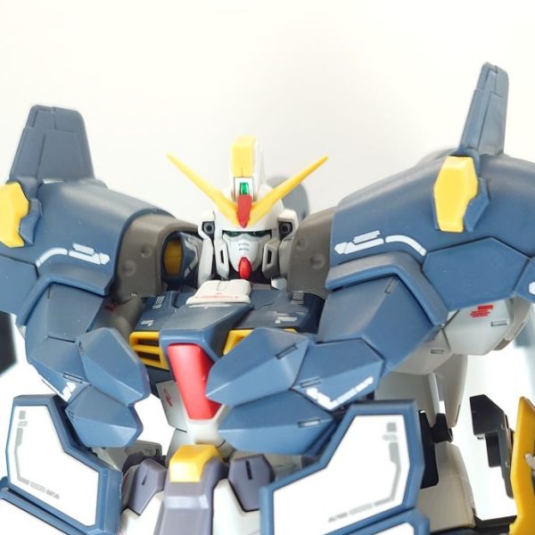 ガンダムサンドロックEW(アーマディロ装備)