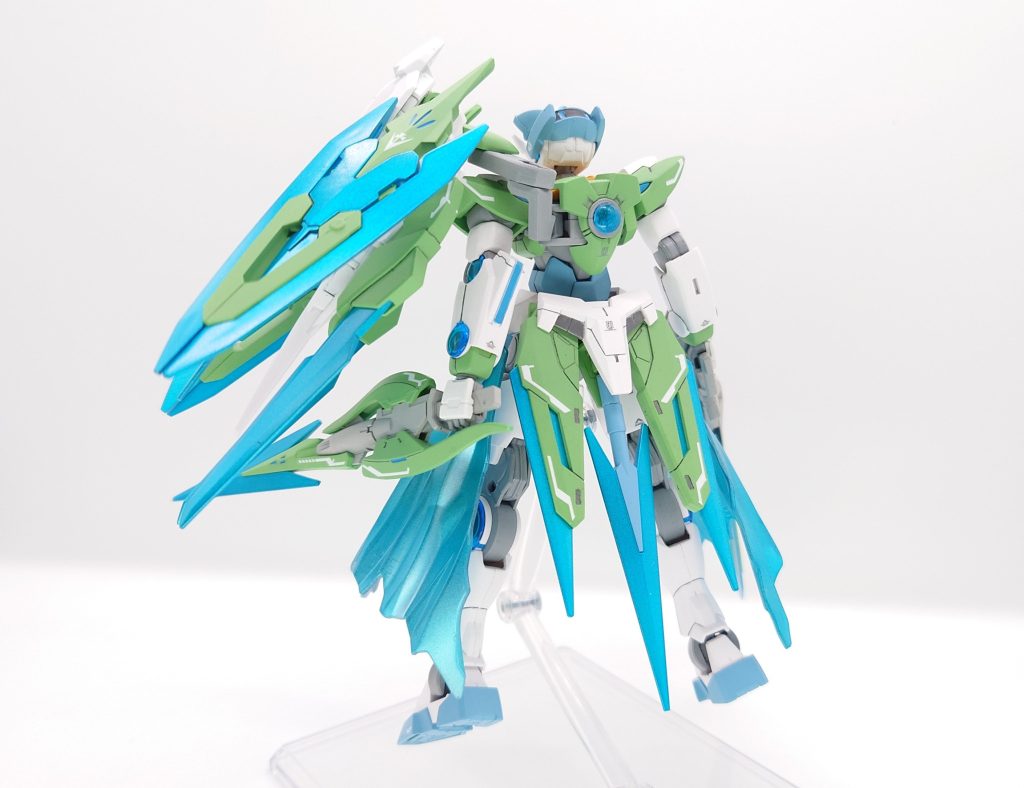 カラーリングはシア本人の水色を追加し、全体的に淡い色合いとなった。