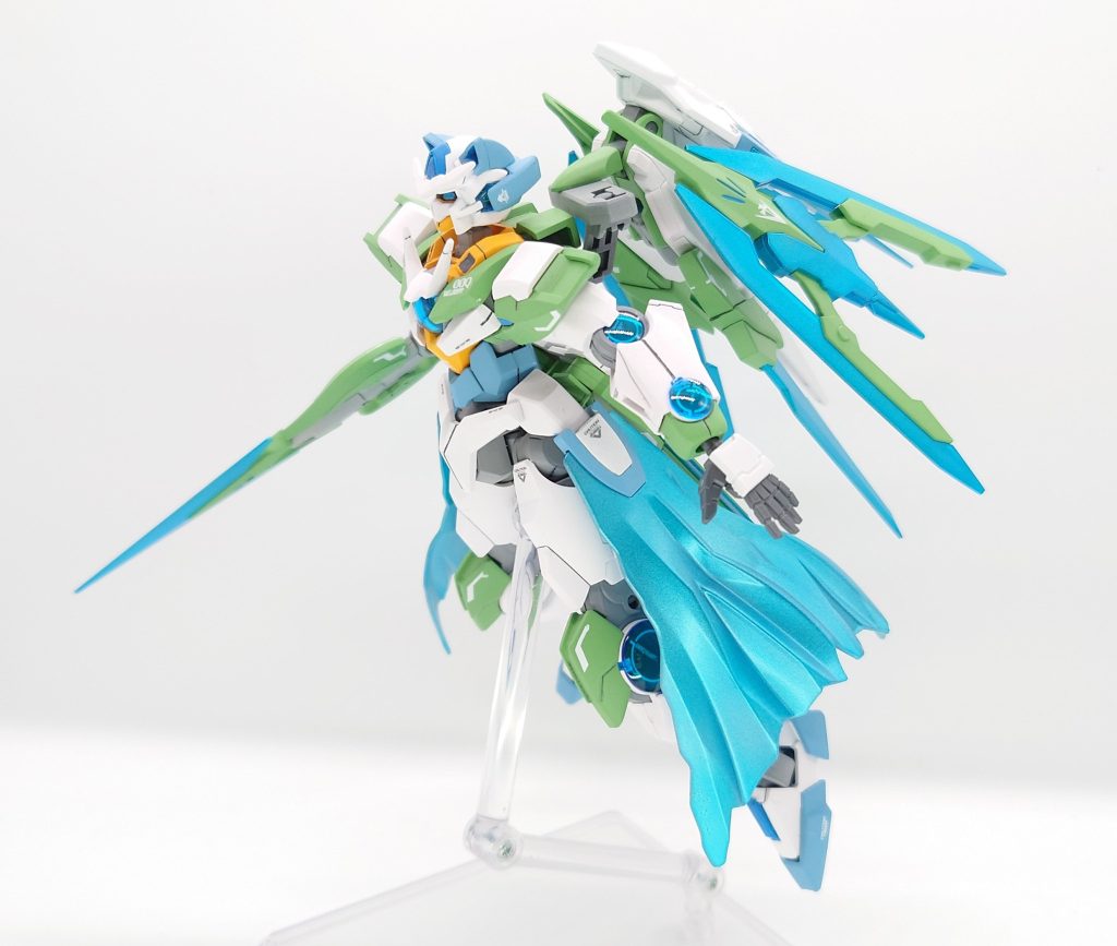 ビームスカート下半身を守ることができる武装、であるがほぼ見た目をかわいく見せるためだけに追加されている。ON/OFFも可能だけ基本的に常時展開されている。