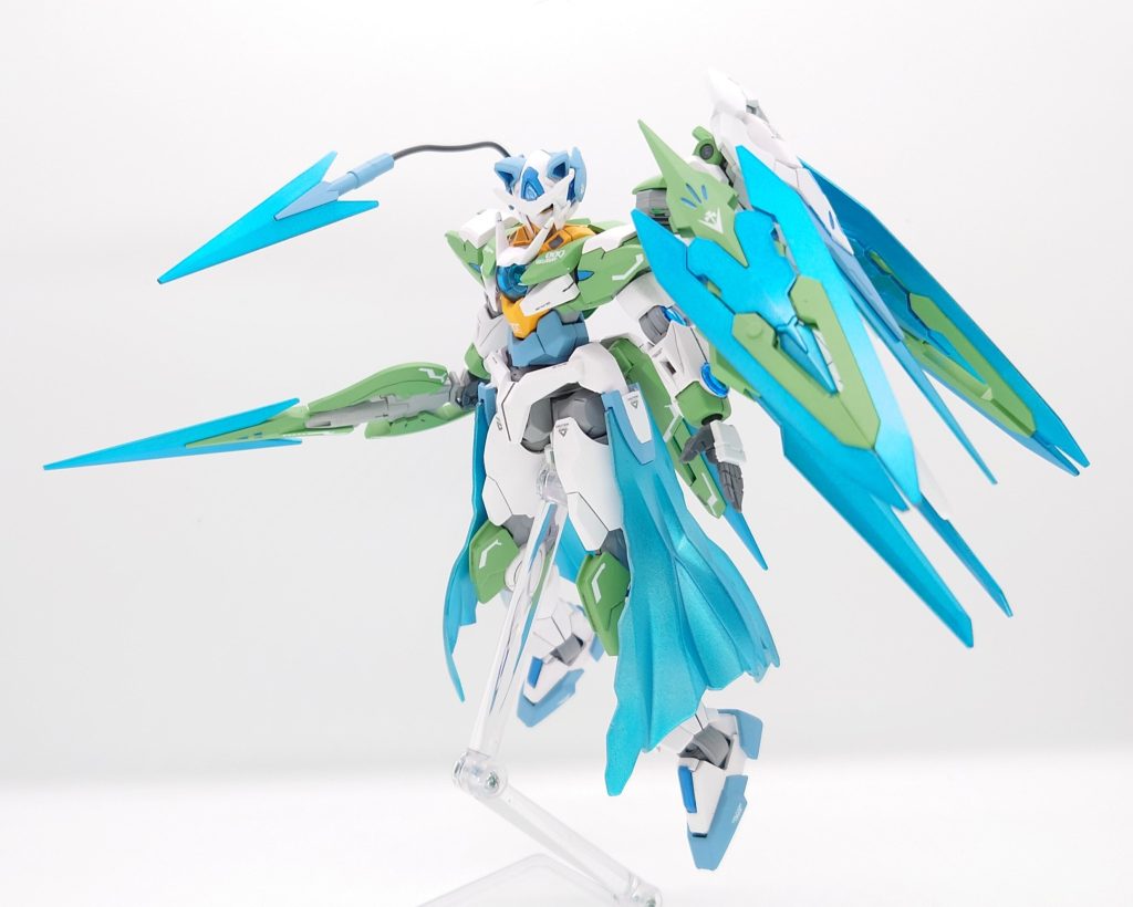 GNテイルスピア腰部に追加された有線式のソードビット。戦闘時以外でもシアの感情にあわせて動いているときもある。小悪魔のしっぽイメージ（シア本人は猫のしっぽと言い張る）