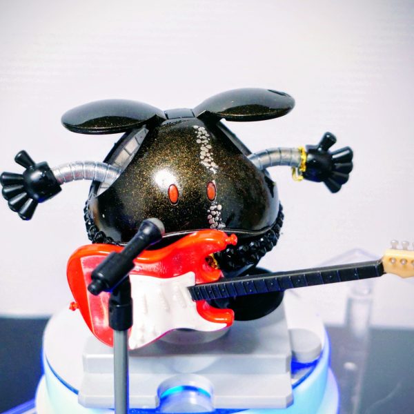 「ハロの歌を聞けぇっ！」