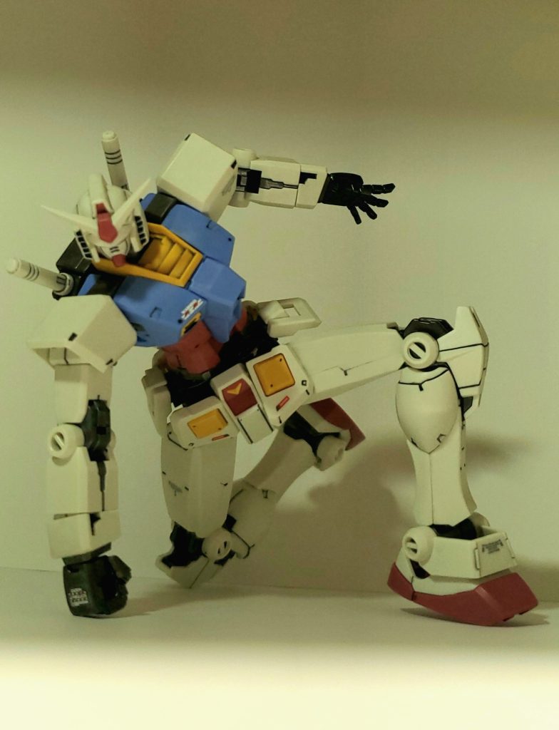 これもうお手軽にダイソーアクリルマーカーで全身塗れるんじゃね！？と思ったのですが…