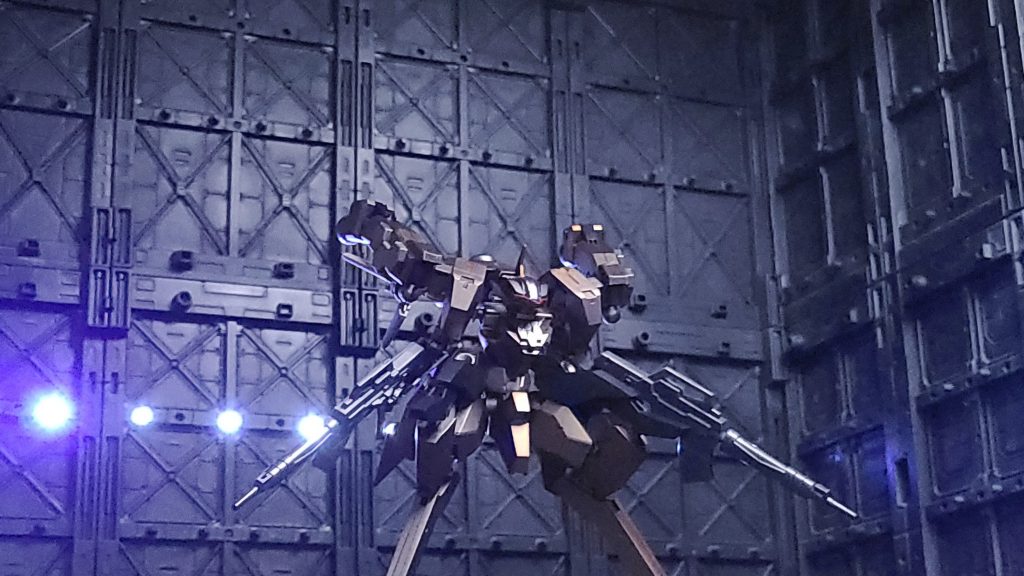 新調した撮影ブースで撮ってみました。やはり似合う。