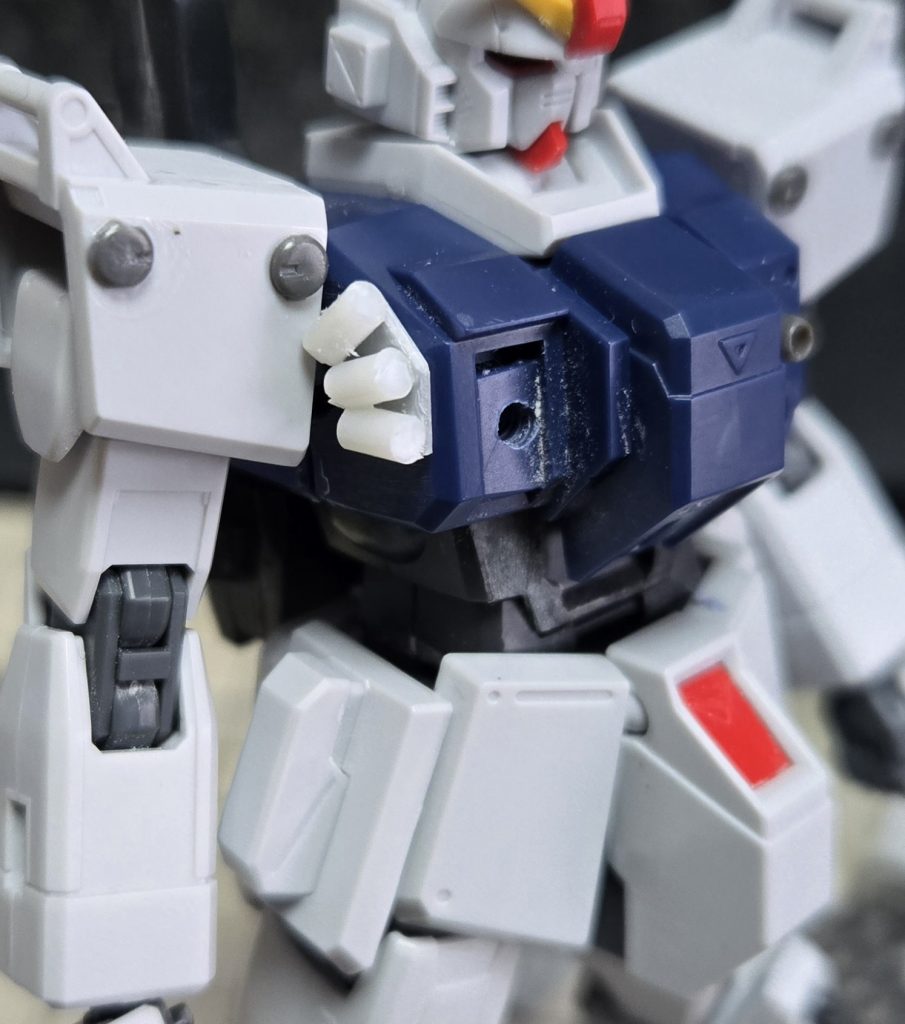 本体の右側に取り付けました！