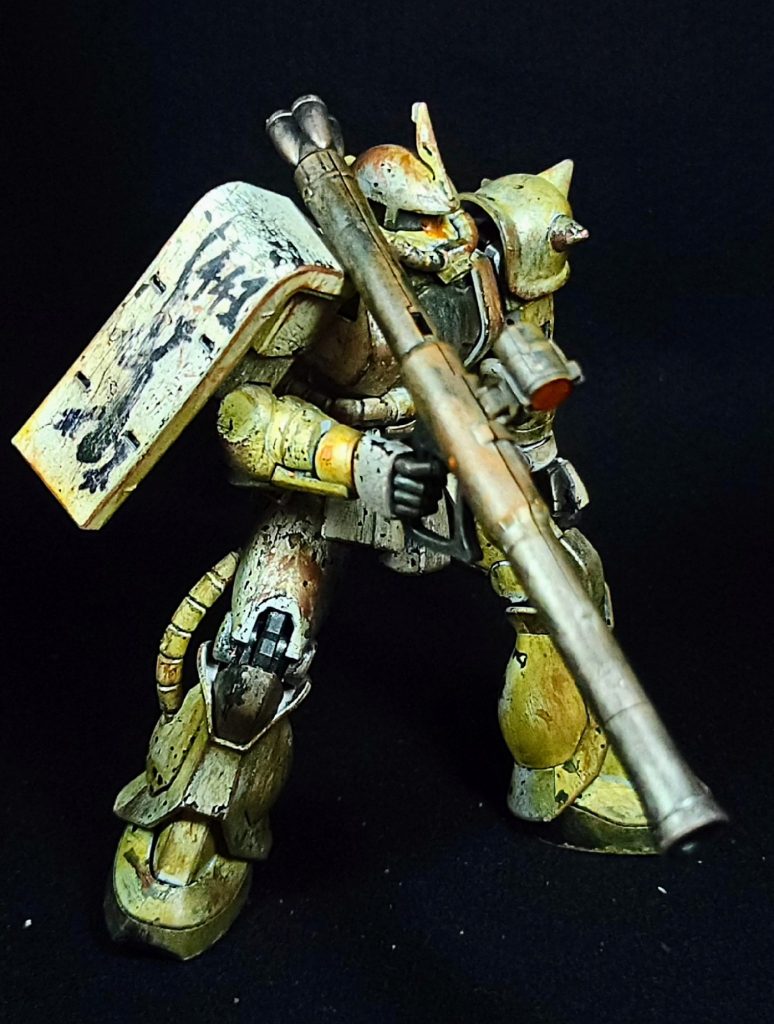 ザクII ホワイトオーガーver.塗装狂