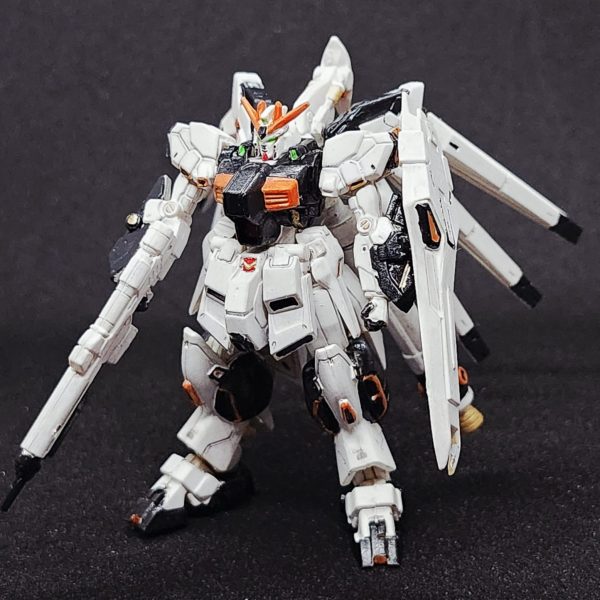 Hi-νガンダム（小）