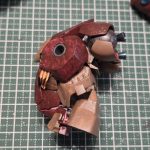 この腰（腹？）の可動域とそれを実現する構造には驚かされる。