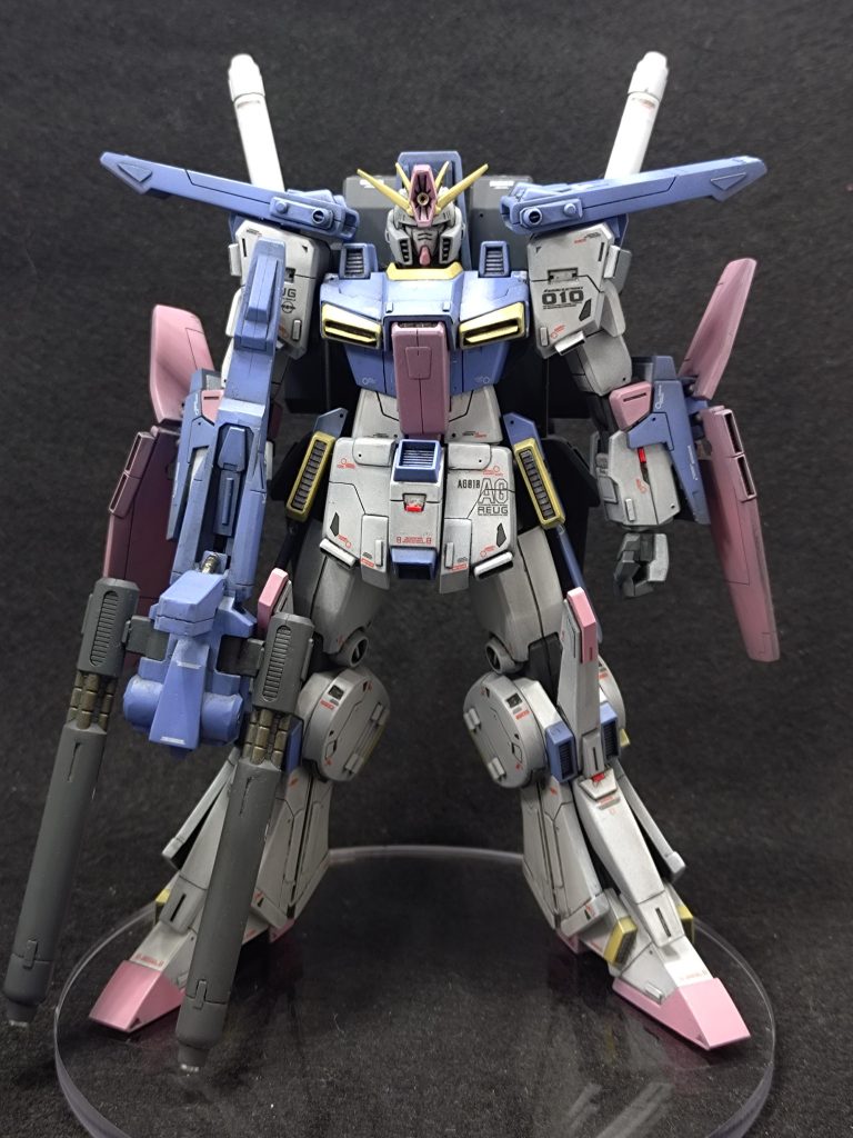 ハイメガキャノン、ビームライフルの砲口とバックパックに少しだけメタルパーツ使いました