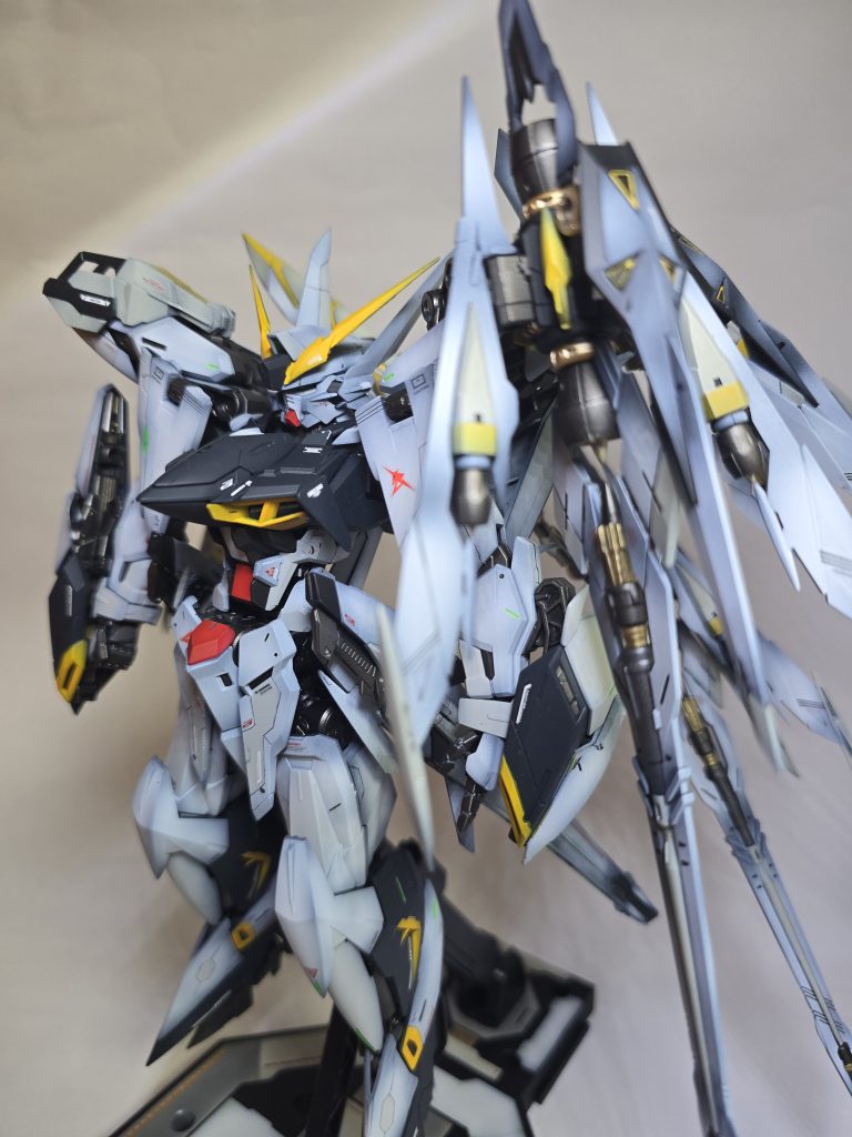 エクリプスガンダム(ニューガンダムカラー)ファンネル的なの装備型