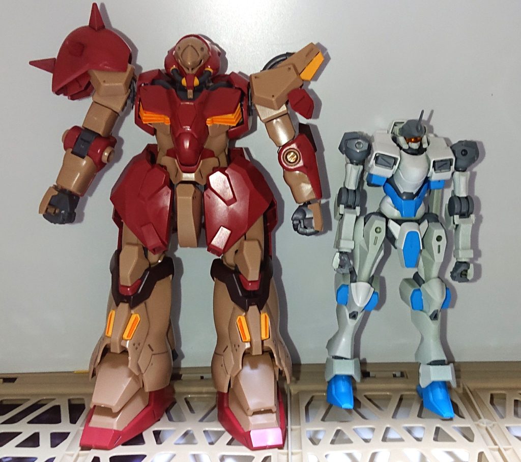 ザウォートと比べてみた図。身長23m設定のメッサーはデカいですね。作りやすくて楽しかったです。