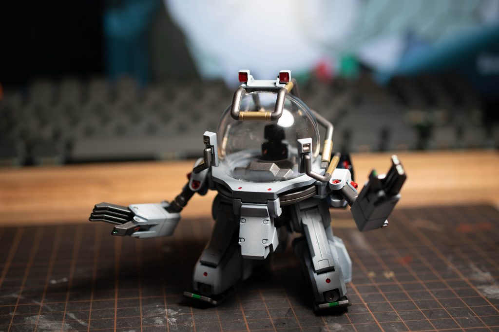 ウェザリングとデカール前の仮組。クリアパーツ部分を汚すのにすごい勇気がいりました。