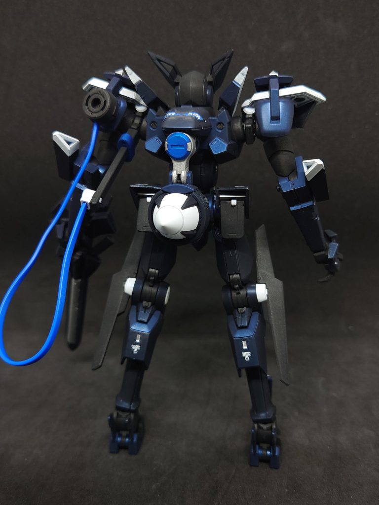 バックショットGNドライブタウの上にあるスタンドを挿し込む時に外すパーツはマッドキャンティ塗装してます✨背中にデカールをデカデカと貼り付けました