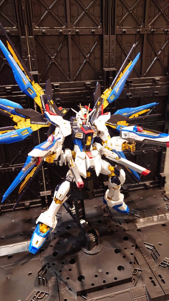 No.6　ストライクフリーダムガンダム（チタニウムフィニッシュ）