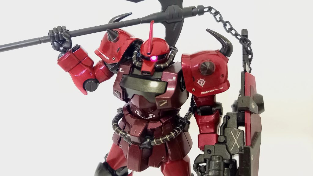 友人から貰った鉄血のオプションパーツのデカい斧を持たせています個人的に滅茶苦茶お気に入りです