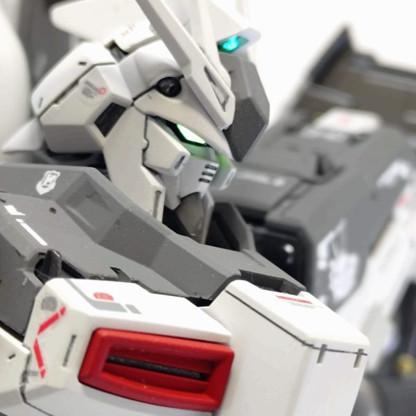 RG Hi-νガンダム