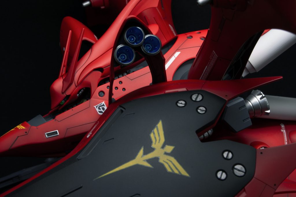 ⚫︎カラーリング・メイン:サザビーレッド・サブ:ミッドナイトブルー・フレーム:メカサフヘヴィ今回は妻が写真の明るさ調整してくれました。何度かリテイク要請して、うるせぇなコイツと文句言いながらもやってくれたので、画面越しでもかなり現物に近い見え方になり満足笑次も発注させていただこう(gandam-hand1)制作投稿にいいね、コメント下さった皆さん、モチベ維持の励みになりました。いつもありがとうございます！