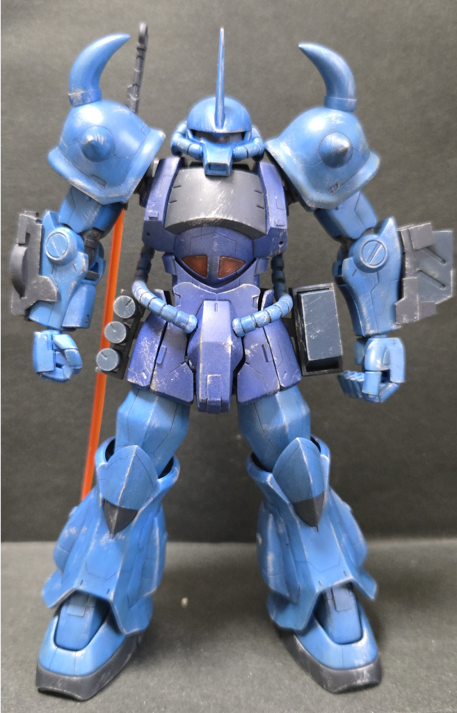 そしてここからが「ジオン驚異のメカニズム排除版」になります。内容は...・「ヒート・ロッドの格納場所追加」・「瞬間生成記憶合金未使用のヒート・サーベル追加及び収納場所追加」・「連装75ミリ機関砲の弾倉追加と予備弾倉追加」・+αの武装(ハンドグレネード)追加