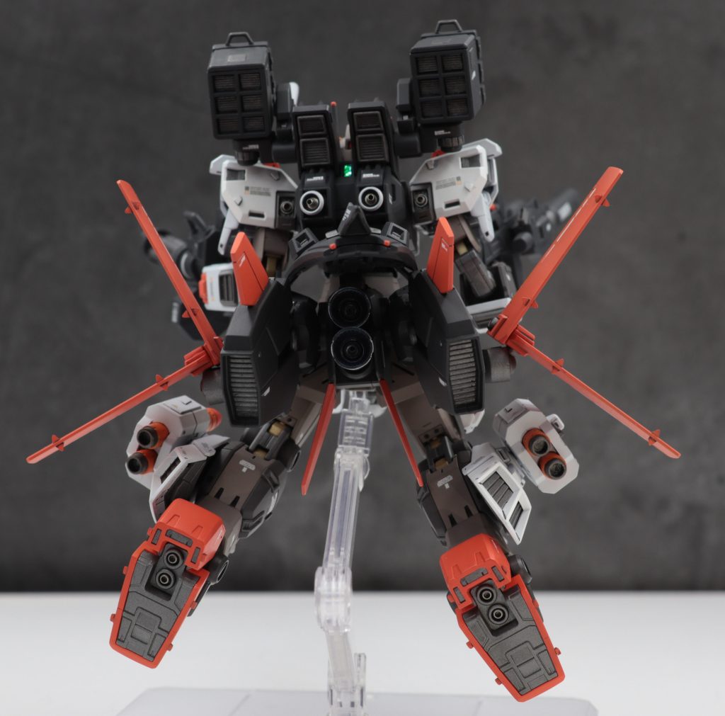 イメージとしてはケンプファー的ホバー走行がかっこいいなと思い改造し始めました。