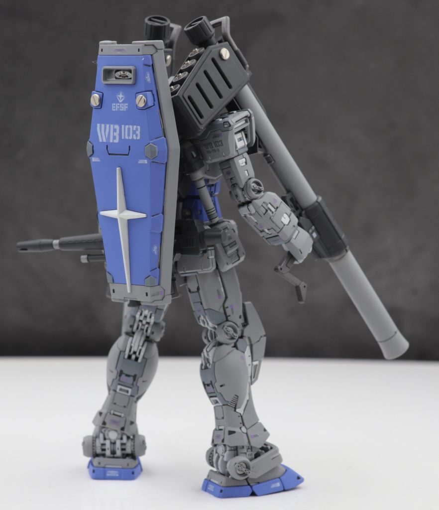 G-3ガンダムは好きな機体の一つで、RGで発売されたので即購入しました。G-3と言えば色々なカラーリングがありますが、自分はグレー×青が一番好きですね。そして自分の中ではG-3＝ダブルバズーカなので今回は2丁用意。多分色々なゲームでダブルバズーカで登場しているのでその影響でしょうね。&nbsp;