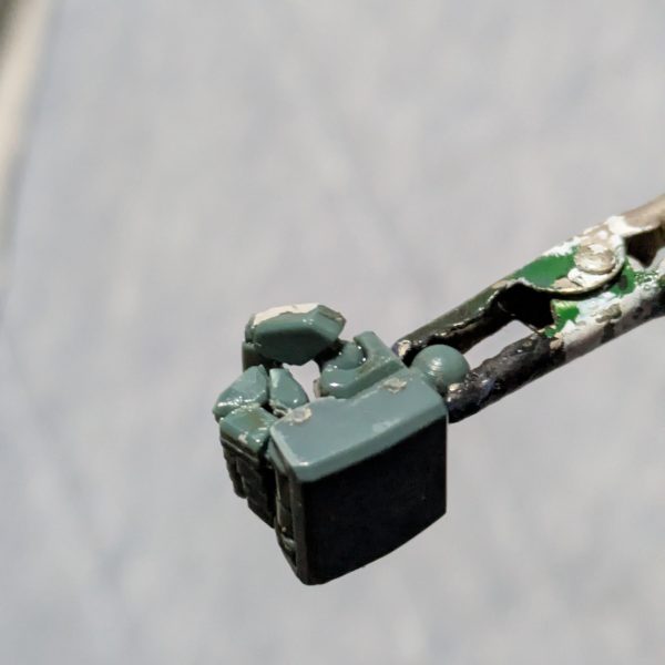 小学生の時かな？適当にぶち壊してしまってたヤツを改修します！写真1が右手！ 写真2が左手！今日作ったやつ！写真3はゾンビ少年がぶっ壊したツインカメラです！なんということを〜めんどー！&nbsp;（2枚目）