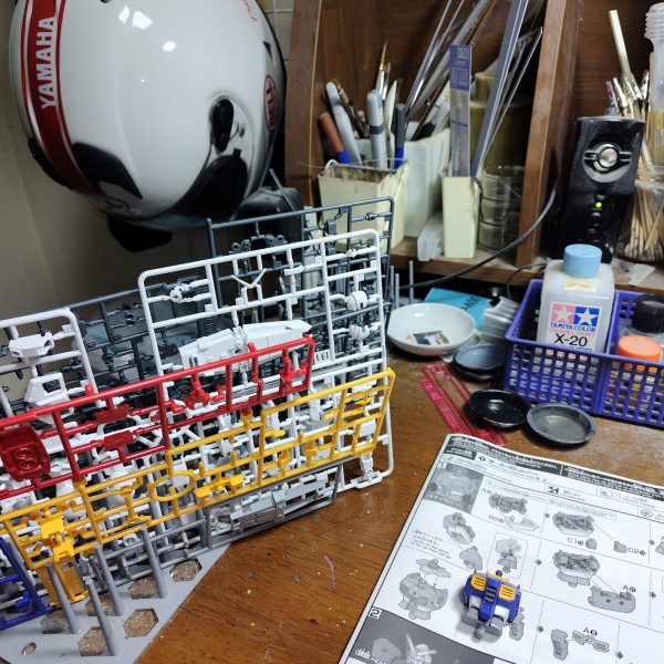 新規だなあ。なんか組み方、分割が雰囲気ちがう。（2枚目）