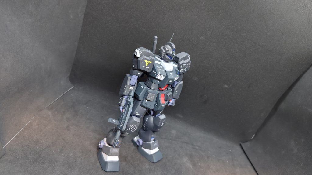 実は見て判ると思いますが、遙か昔に火星用として作製したジムクゥエルでした。