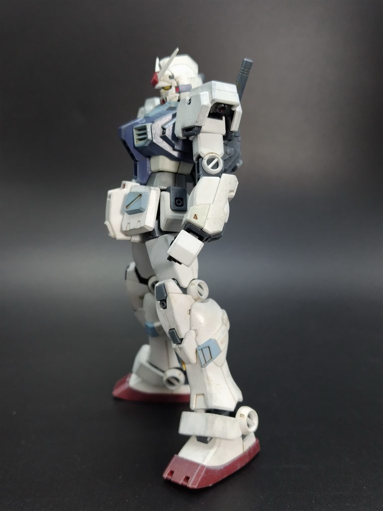 スネの元黄色のパーツ裏が見えてしまってますね。左側だけ塗り忘れてました。