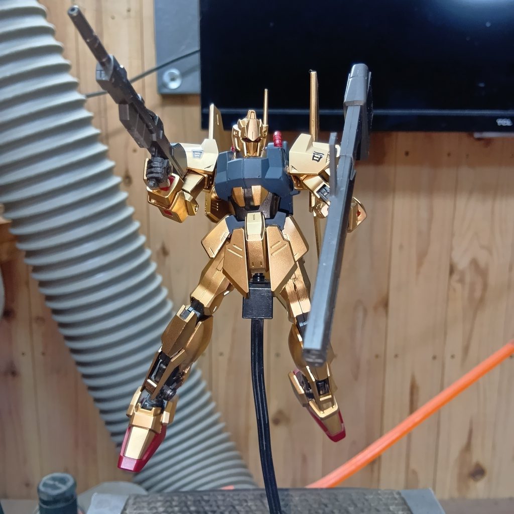 youtubeで見てるアニメのZガンダムで、一番好きなMSは何？って聞いたら、百式っていうことで百式を。ジョーシンでも潤沢に売ってるキットで助かりました💦