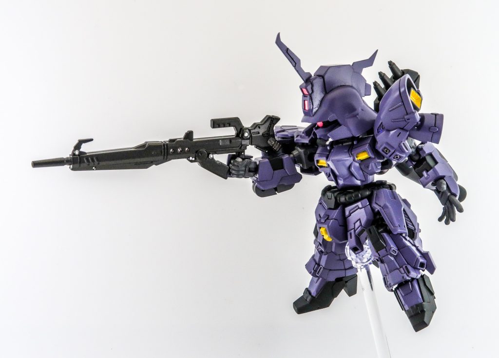 ロングライフルはサザビーのまま、ガンメタで塗って要所にシルバーを入れています。