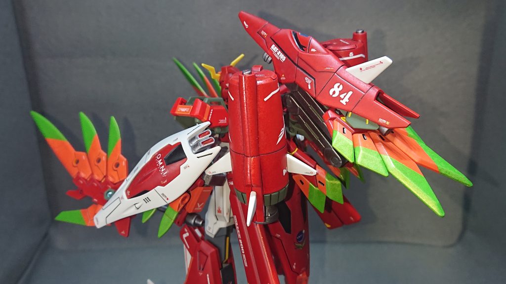 使用した塗料タミヤカラースプレー・オレンジ・ライトガンメタル・キャンディーライムグリーン・フィールドグレイ・ピュアーレッドガンダムカラースプレー・MSホワイト