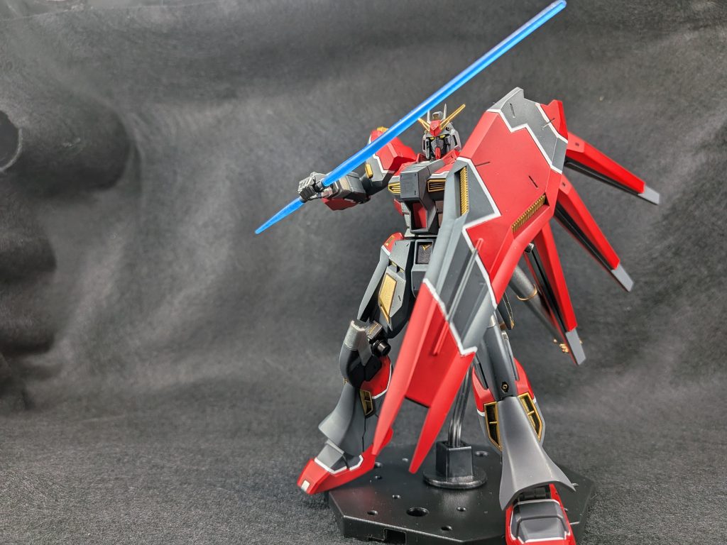 HG HIνガンダム 全塗装–2枚目/制作者：toshimon