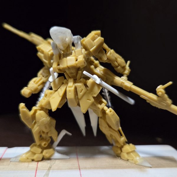 とりあえず完成です。とりあえず黒サフ吹いて、H.O.Bにして様子見ます。ほとんど外せないので、塗るのが…でもほとんど金色だから楽かも?（2枚目）