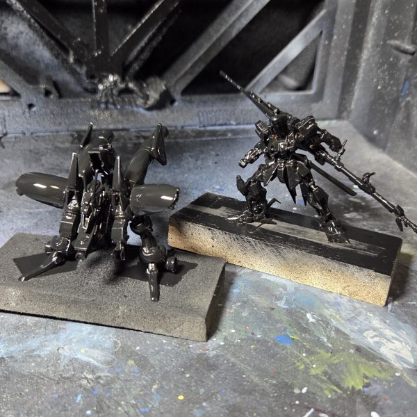 色が統一すると、だいぶまとまって見えるかも。同時進行は、なかなか進みませんですね…（3枚目）