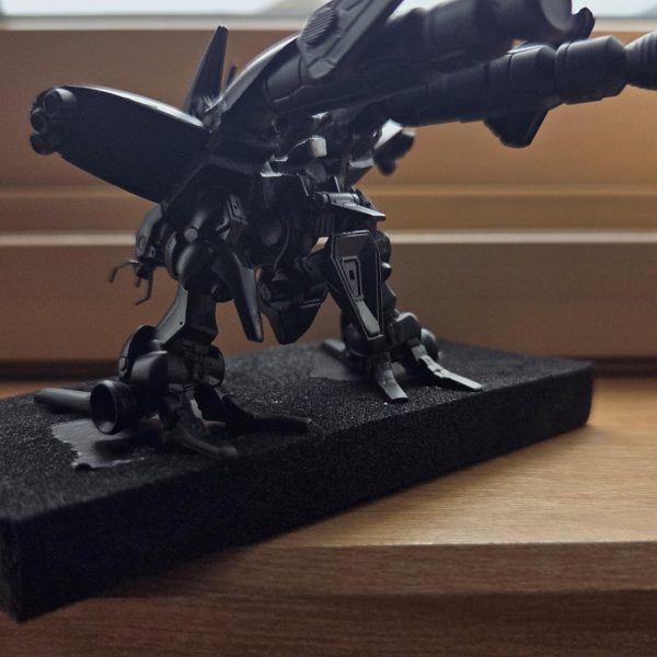 とりあえず、完成黒サフ吹いたら、いい感じ…なんか後ろのタンク水平より斜め下の方がいいような……（2枚目）