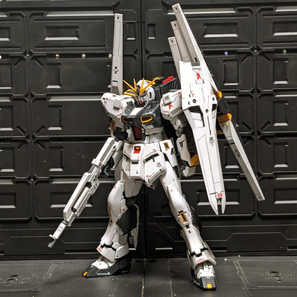 ニューガンダム-ダブルフィンファンネル装備