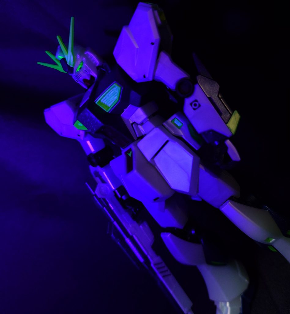 久しぶりのパチ組でした。への字スリットと一部のみガンダムマーカーで塗装しています。そしてパチ組νガンダムを投稿した、もう一つの理由とは…To be continued...https://gumpla.jp/eg/25278746