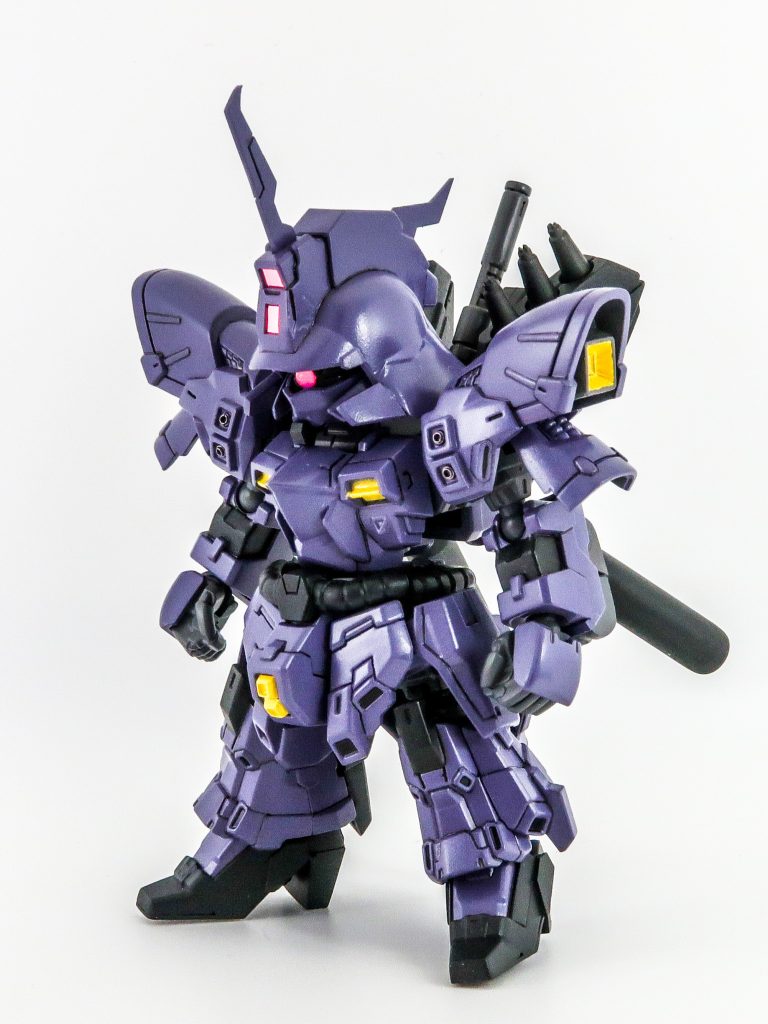 ジャンクのサザビーが手に入ったので、組み換えて遊んでいた時に思いついて、作ってみました。ハンドパーツはビルドナックル丸を使いました。