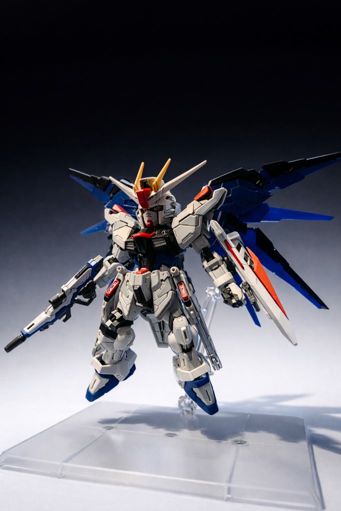 ウイングバインダーを広げて舞い降りる剣ぽいやつ顔イケメンだなぁ