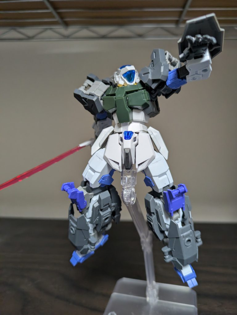 ビームサーベル一般的なビームサーベルに改良が施された武装。出力が向上しており、切断力が上がっている。という感じです。次回は未定!ご覧いただきありがとうございました!