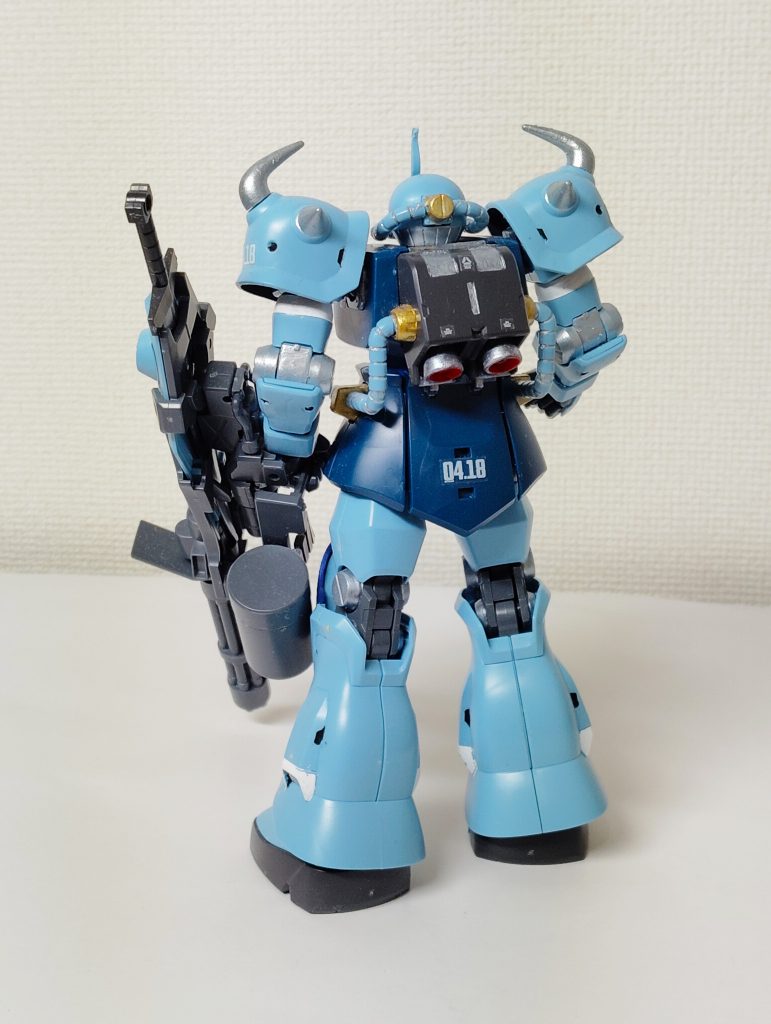 あちこちで余ったシールを貼ってみた。どうなんだろう？白抜きで見栄えがいい感じ？