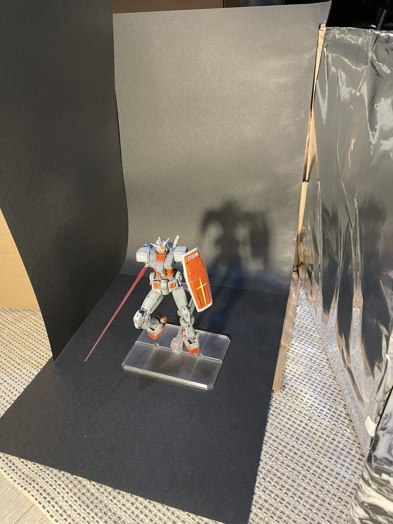 この後もう少し画用紙の張り直しなどしましたが概ねこんな感じです、ただ向かって左側のアルミホイルはいらなかった気がします...