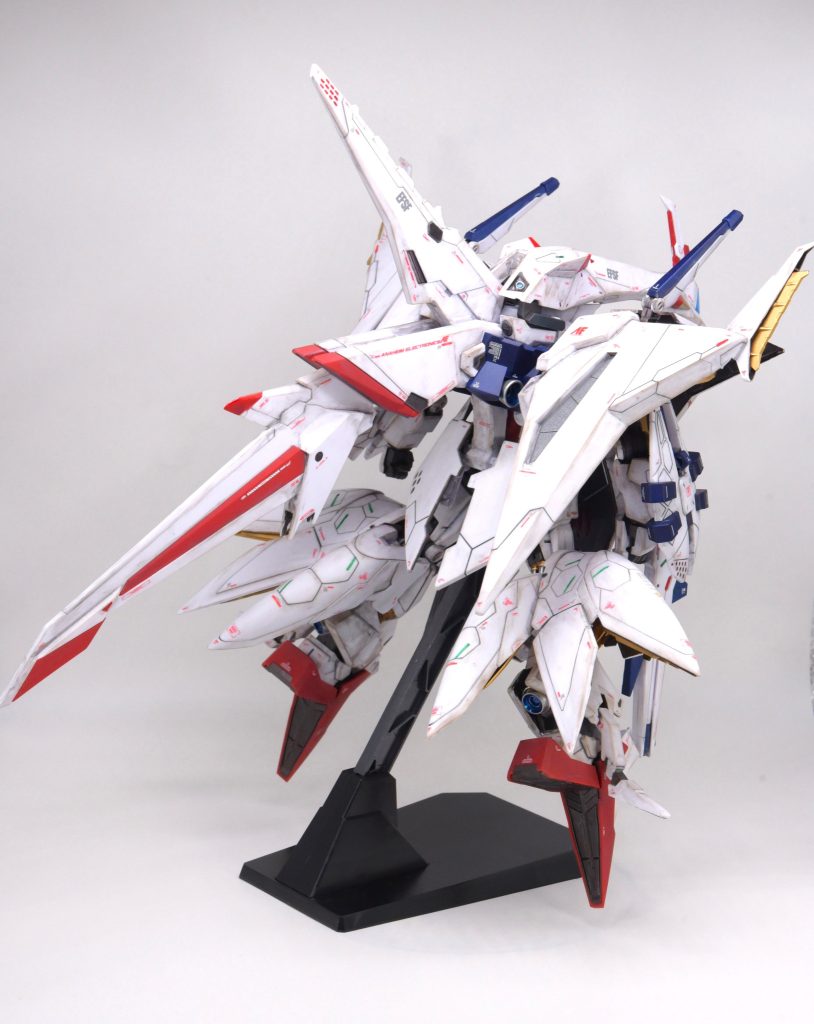 バックビューです。自分なりに頑張って作ったので、後ろからでも安っぽくなっていない・・・ハズw