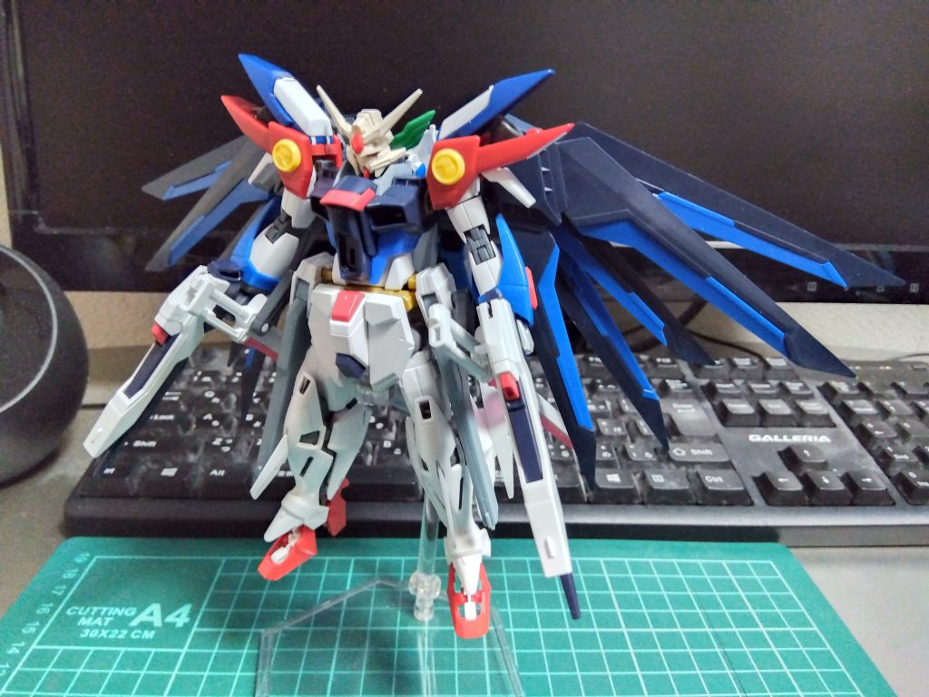 仮組状態です。正直、時間がなかったので作成状況の写真はほとんど取っていません。完成直前は2徹しました。