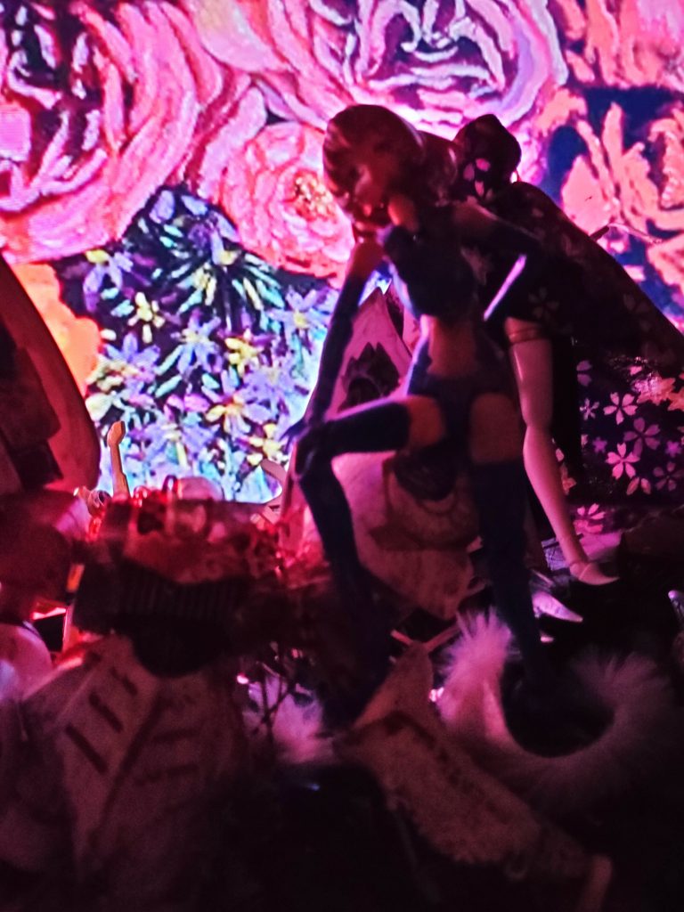 ただ、ここで一言だけ!言わせてくれ!!バンダイ様!大好きです!いつもお世話になってます!アレ作れとかコレ作れとか!バンダイ様の苦労も知らず、言いたい放題で嫌になっちゃいますよね!!分かります分かります。金型変えたり、色替えしたり、大変ですもんねー!でも、ホント自分の近くのジョーシンで良いんで、あっ!1個でいいんで、メッサーラとアッシマーとサイコガンダムちょろと流してくれませんか?感謝しかありません!バンダイ様大好きです!バンダイ様バンザーイ!ガンスタバンザーイ