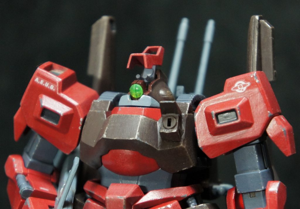 たしかコクピットも頭なのに。